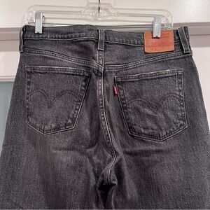 Black Straight Ankle Levi’s